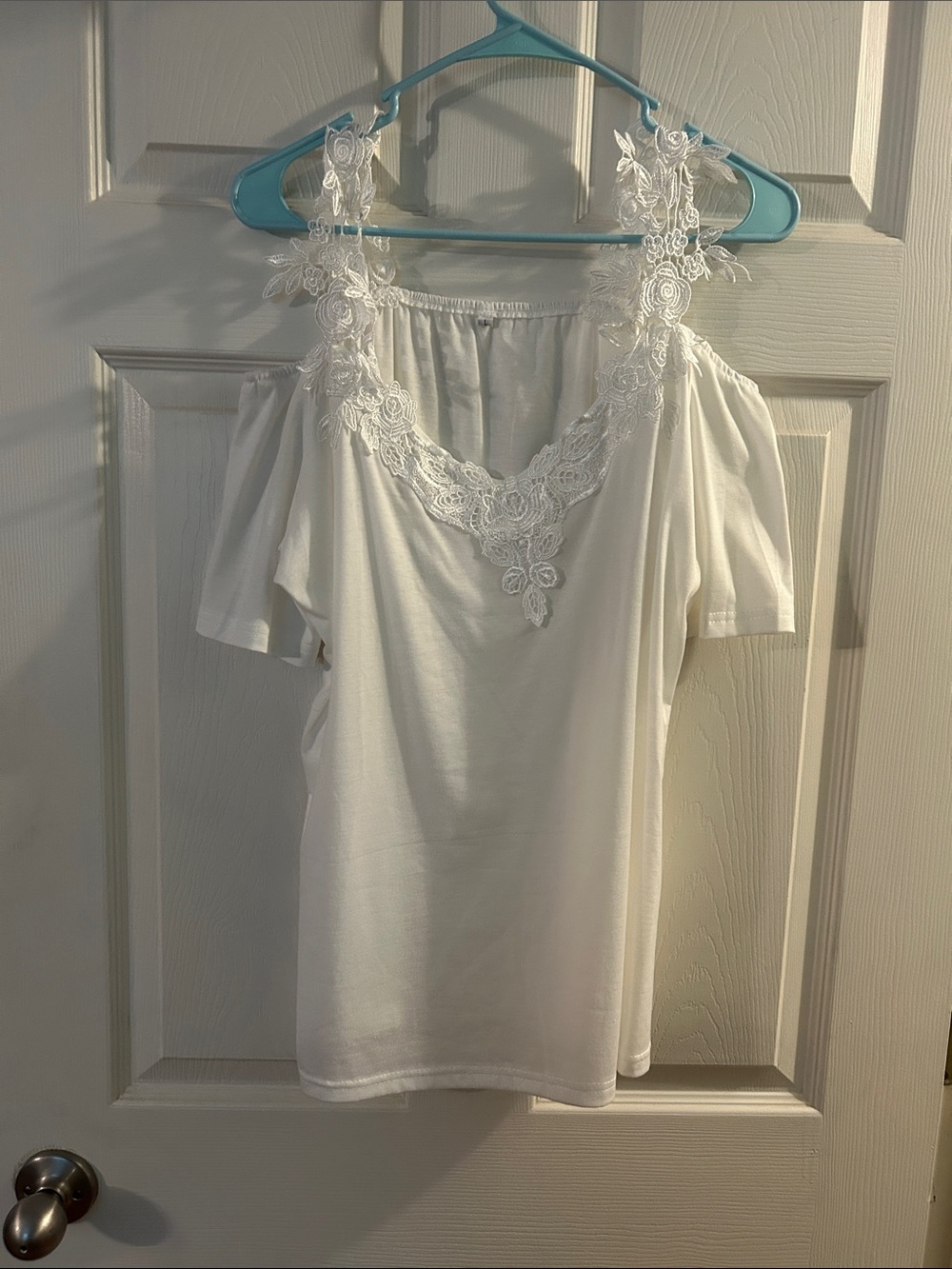 Lace-Trim Cold-Shoulder Chemise Top - White